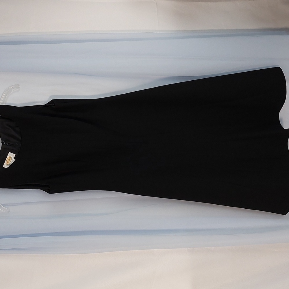2p sleeveless Aline black formal Talbots dress